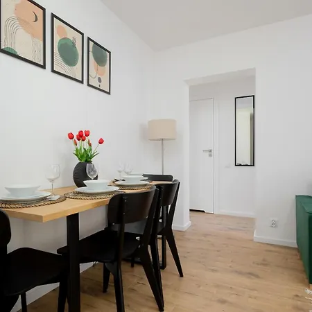 Cozy Apartment Near Royal Baths Park By Noclegi Renters Warsaw Exterior photo