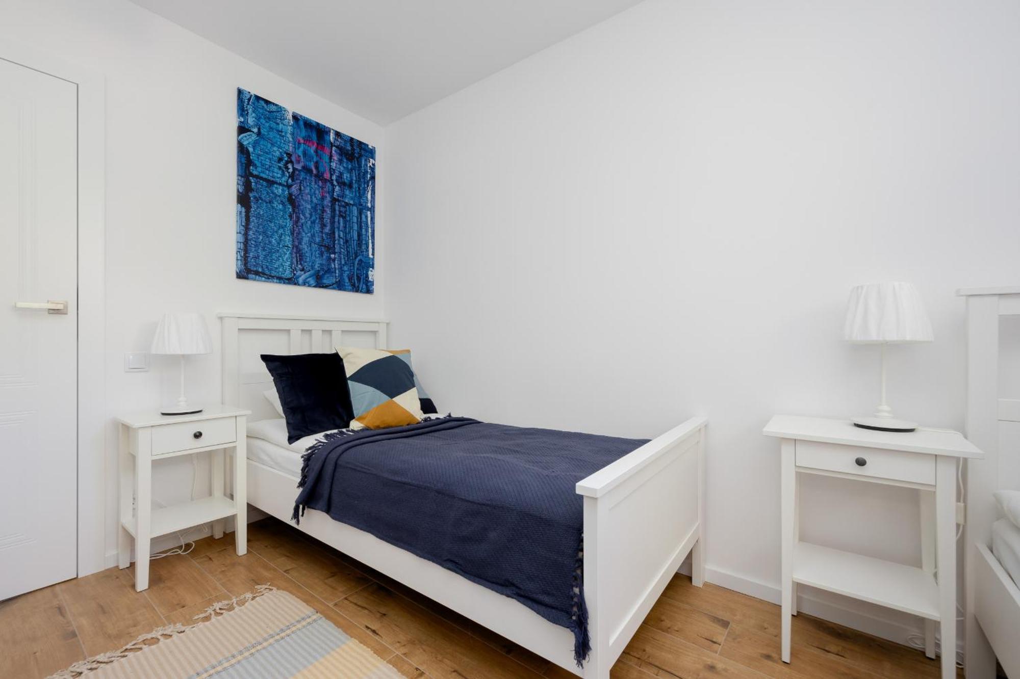 Apartment Cozy Near Royal Baths Park By Renters