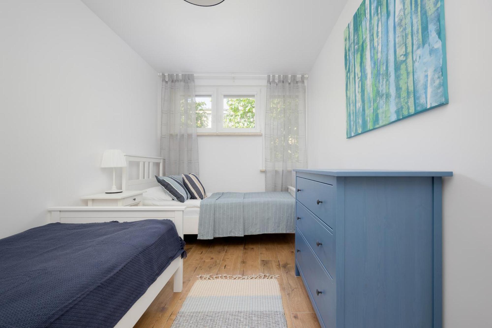 Cozy Near Royal Baths Park By Renters Apartment
